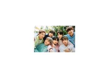 Boekcover van BTS Lyrics Inside