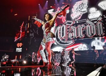 Cardi B tijdens haar optreden op het iHeartRadio Music Festival.