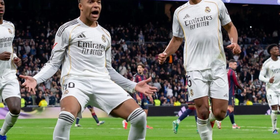 Kylian Mbappé tijdens een wedstrijd voor Real Madrid.
