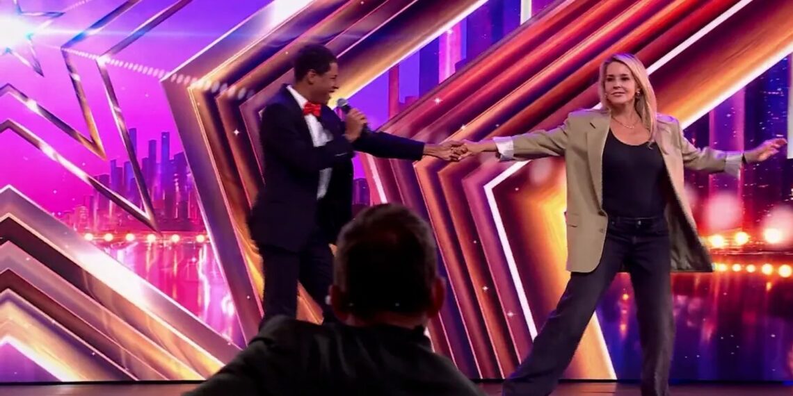 Remi en Chantal Janzen dansend op het podium van Got Talent