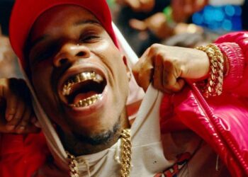 Tory Lanez tijdens de aankondiging van zijn tour vanuit de gevangenis.